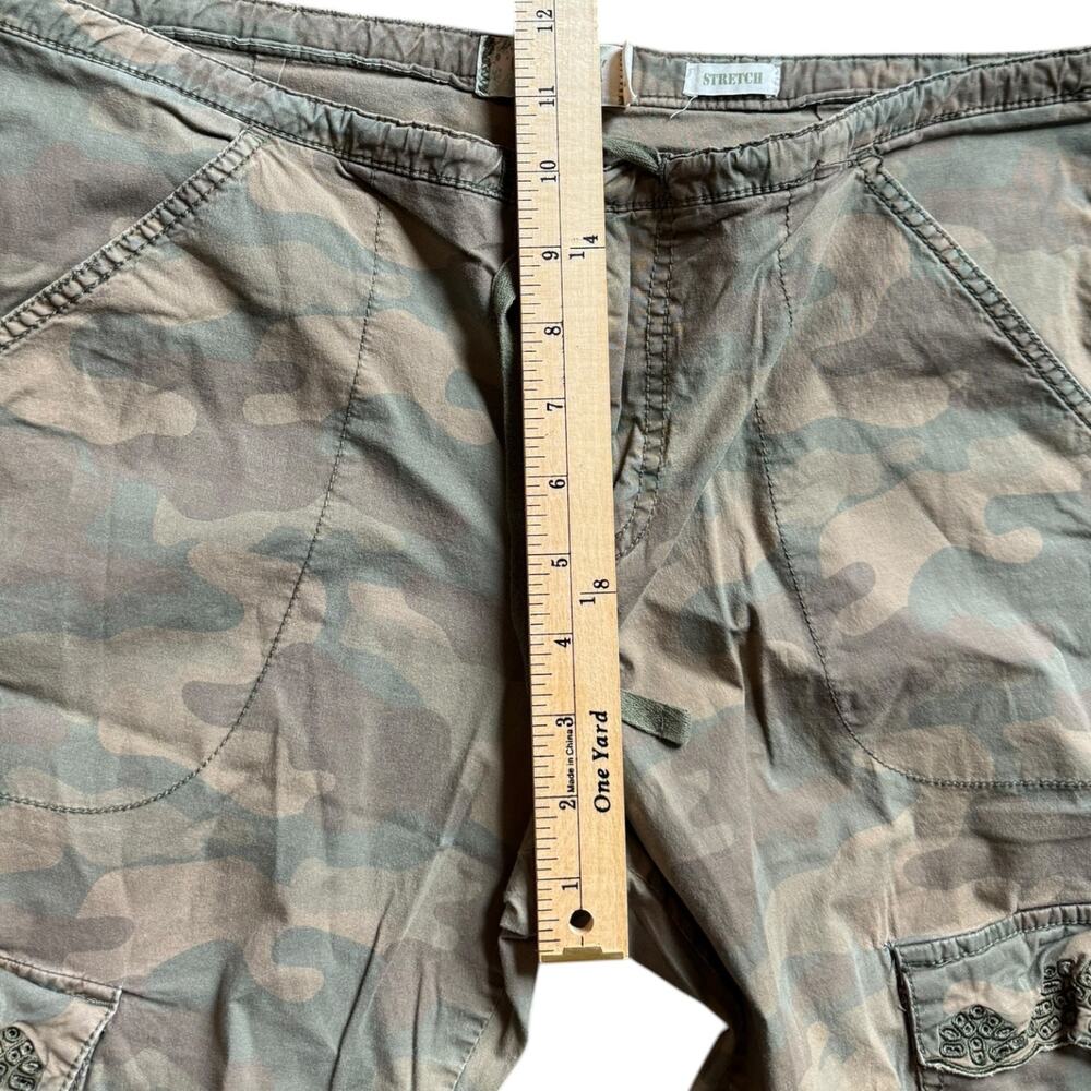 Y2K Old Navy Low Rise Camo Cargo Pants Lace Trim Boho Size 10 - Picture 4 of 8